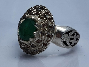 انگشتر زمرد طبیعی